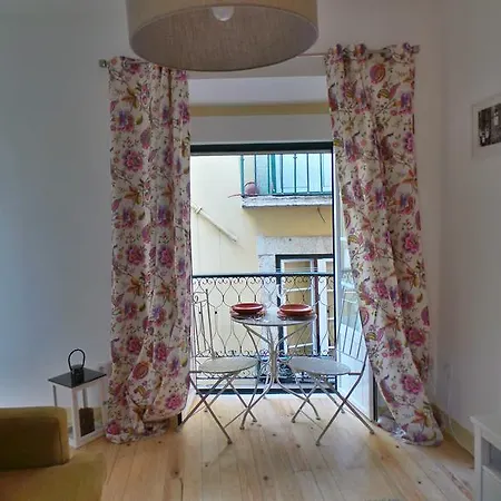 Barracão De Alfama *