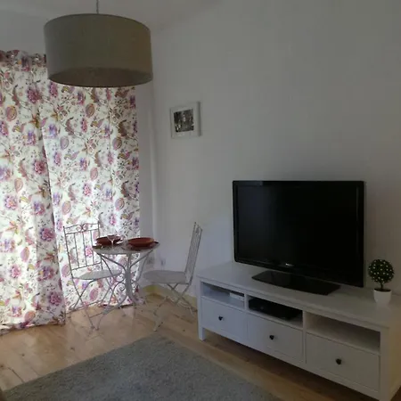 Barracão De Alfama *