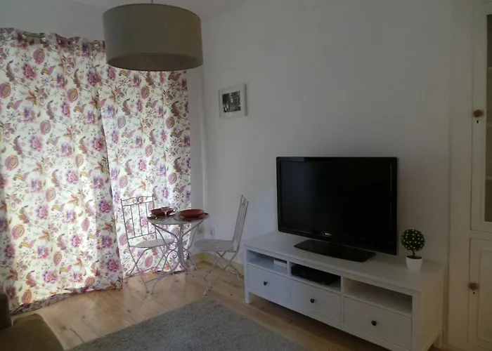 Barracao De Alfama *